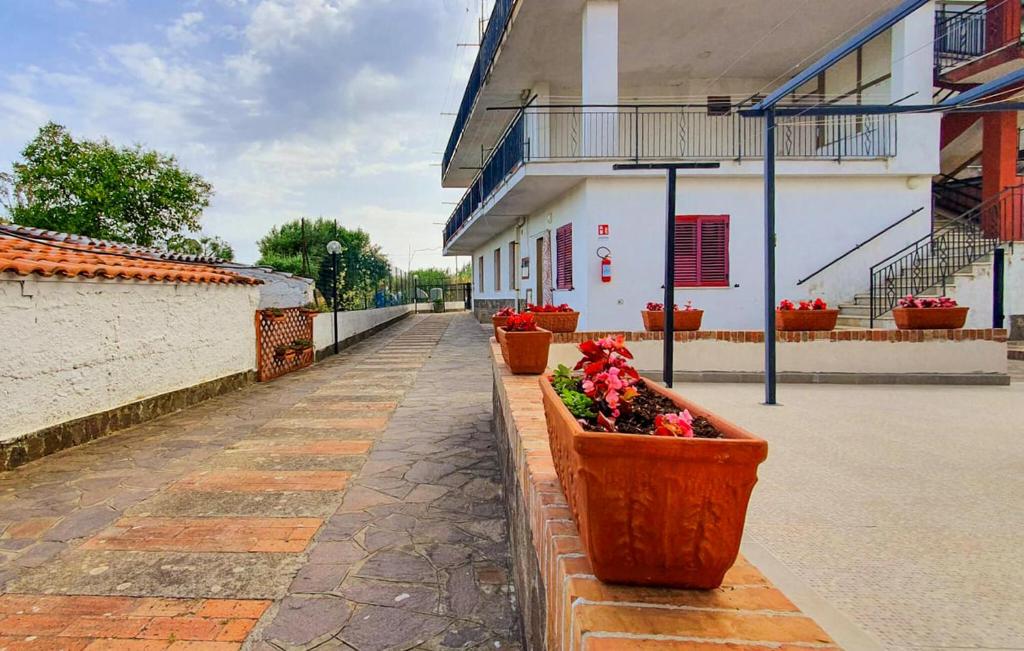 Το κτήριο όπου στεγάζεται  το διαμέρισμα