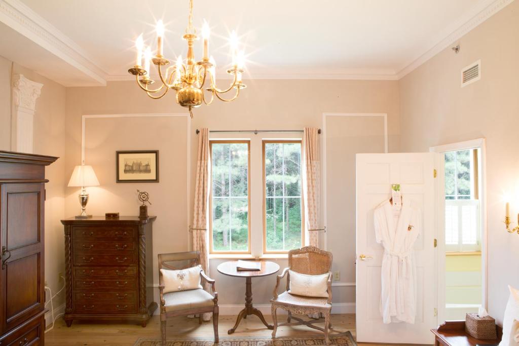 Wedmore Place - Champagne