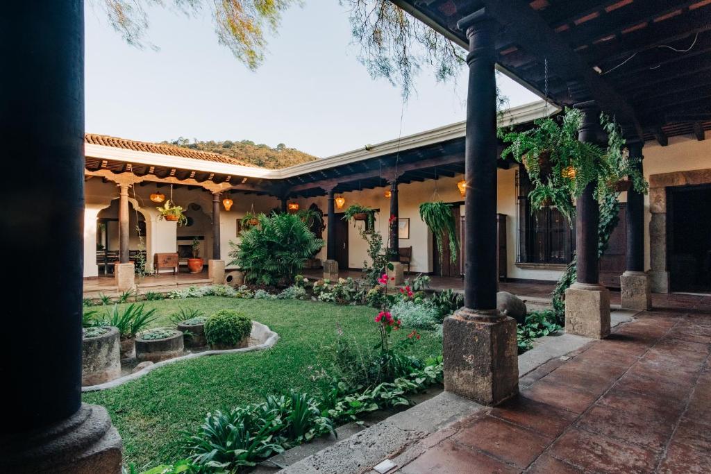 Κήπος έξω από το Casa Natania