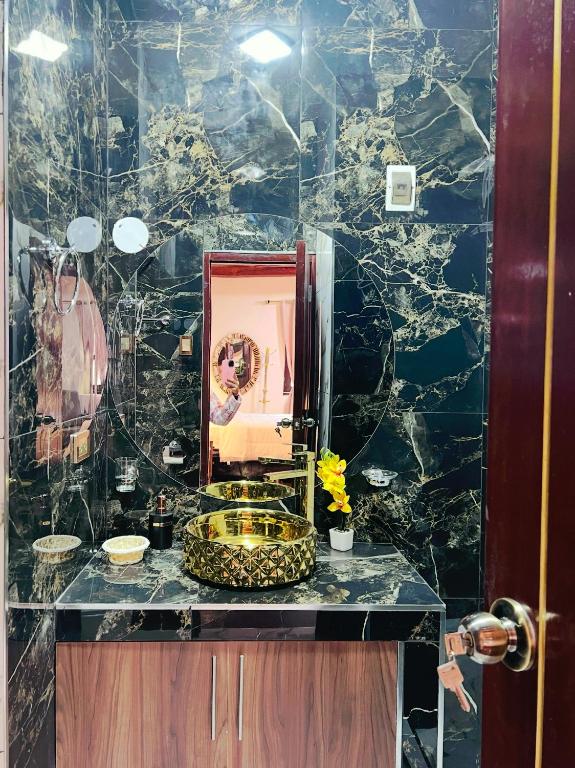 Aristobilo Aloft- Matrimonial 2