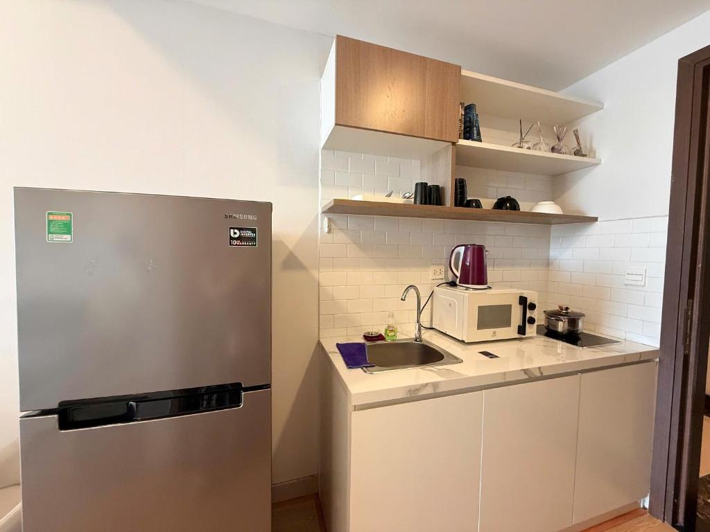 CBD Luxury Apartment in Rivergate Tower - 14