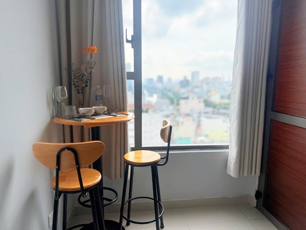 CBD Luxury Apartment in Rivergate Tower - 16