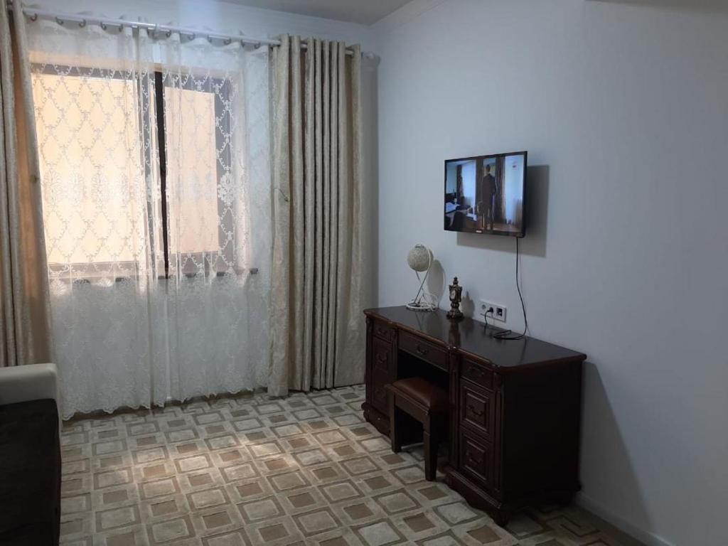 Μια τηλεόραση ή/και κέντρο ψυχαγωγίας στο ЦО Радуга