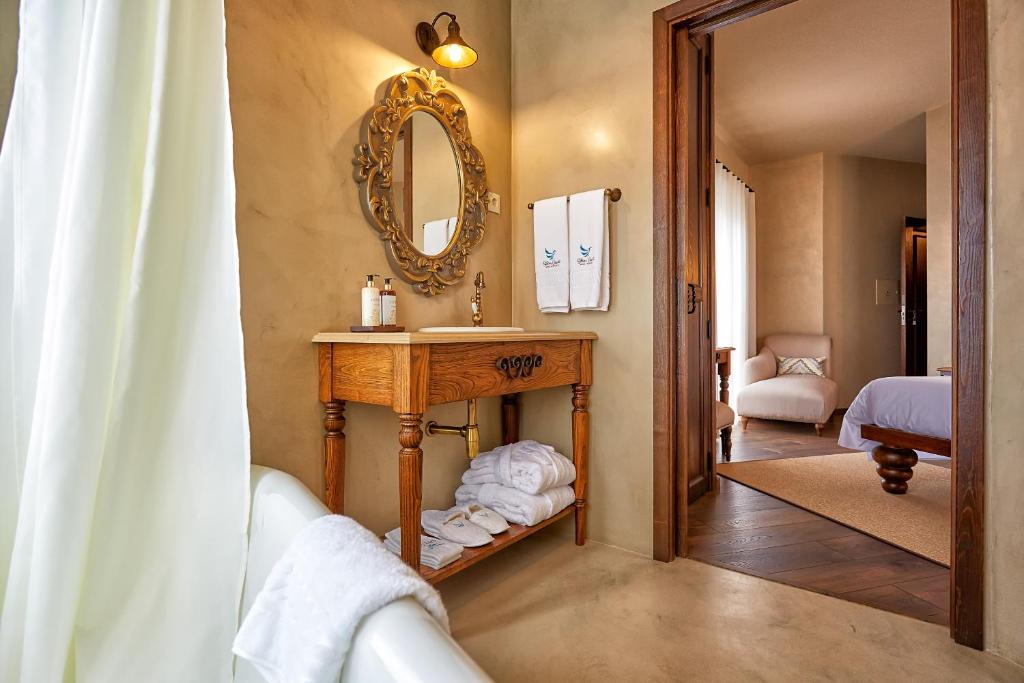 Silver Coast Beach Residence - 9