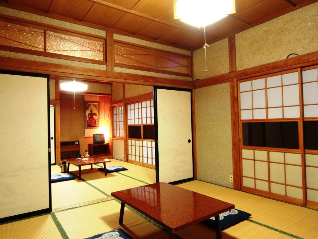 Fotografie z fotogalerie ubytování Sunrise Meiji-ya v destinaci Nozawa Onsen