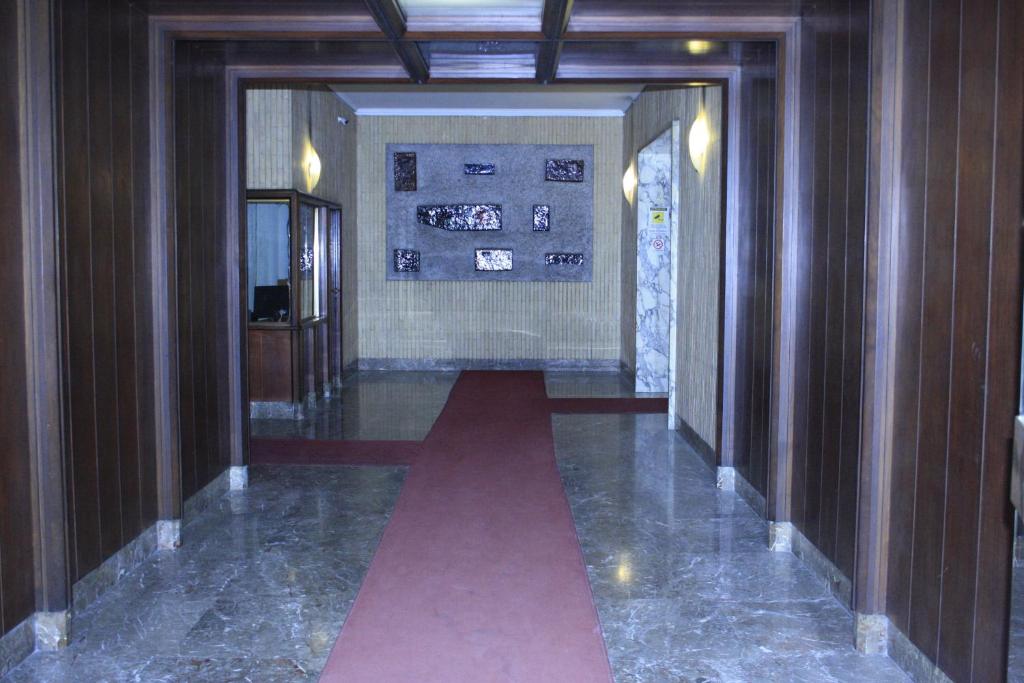 A television and/or entertainment centre at Vatican Luxury Home