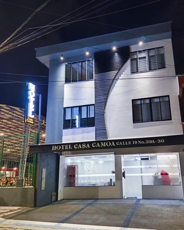 a hotel casa canca camera center at night at Hotel Casa Camoa in Villavicencio