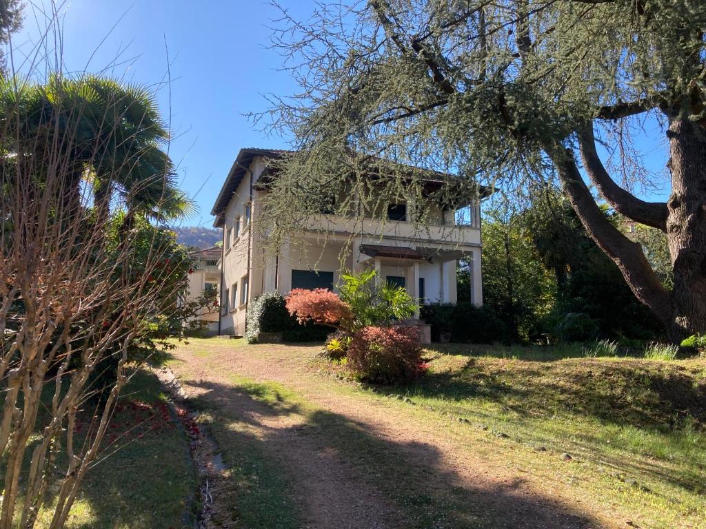 Το κτήριο όπου στεγάζεται  η βίλα