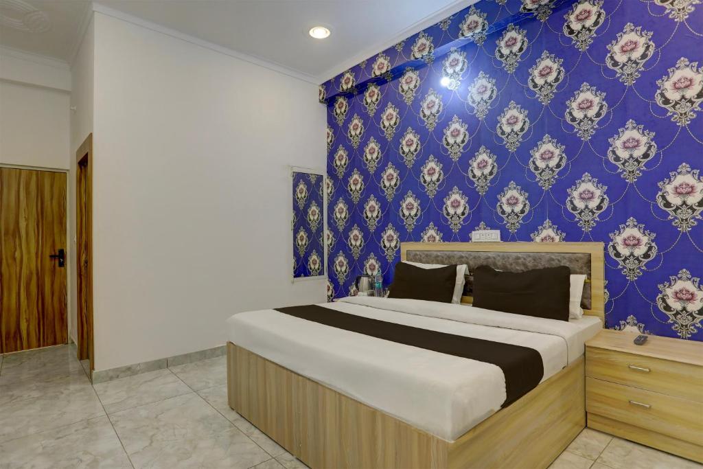 Katil atau katil-katil dalam bilik di Hotel O BR INN