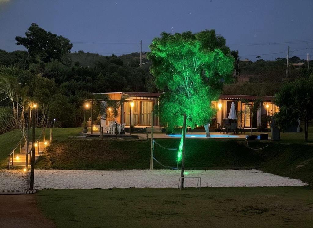 Zahrada ubytování Refugio Moderno com Piscina Quente e Por do Sol