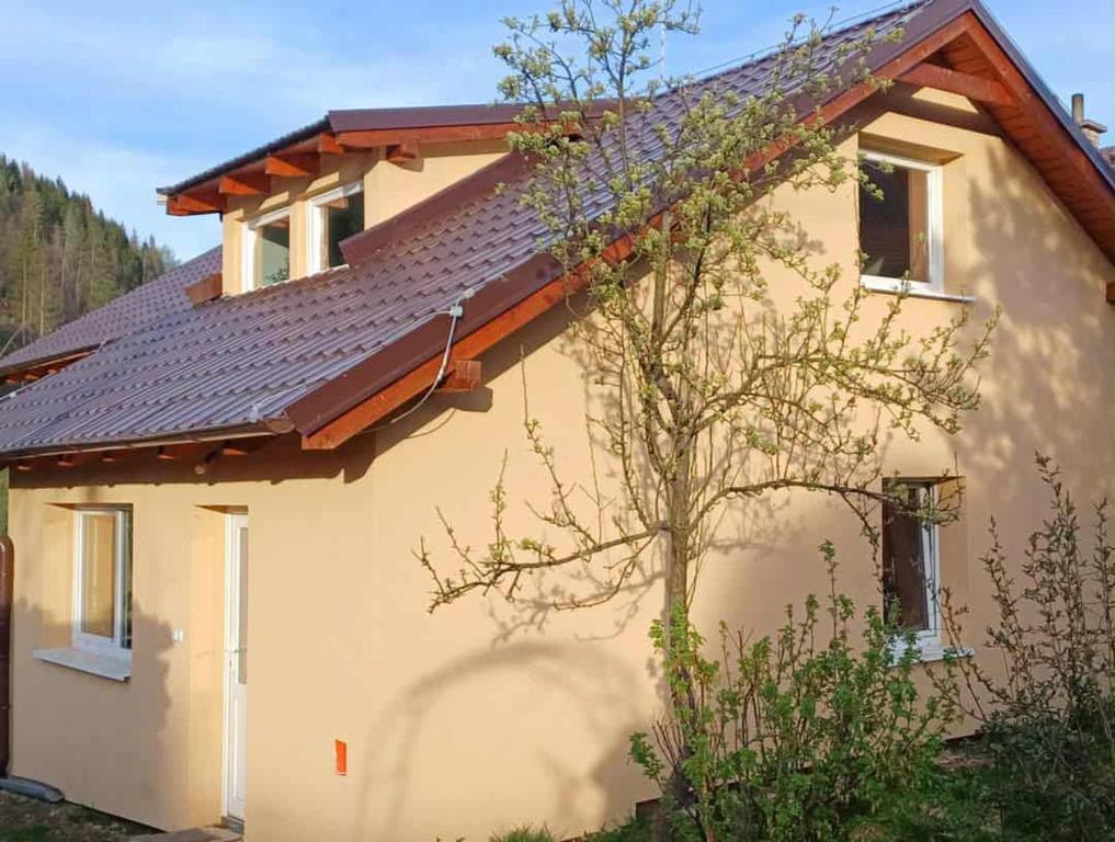 Budova, kde se prázdninový dům nachází