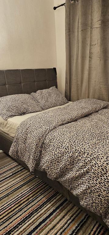 Katil atau katil-katil dalam bilik di Heywhyjas