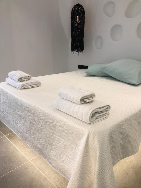 Naxos Cave Suites - 3