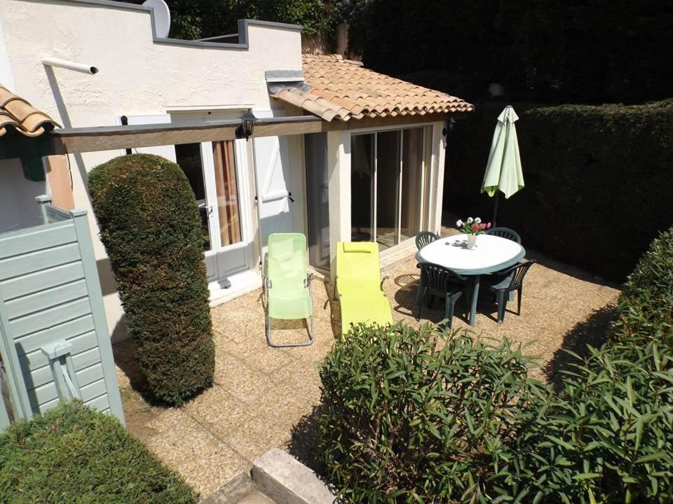 Κήπος έξω από το Maison à La Croix-Valmer