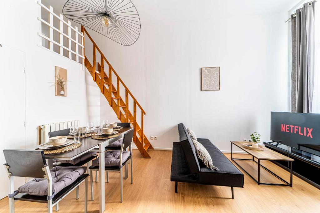 Posezení v ubytování Le MEZZA - Wifi - Netflix - Centre Ville - Métro - Tram