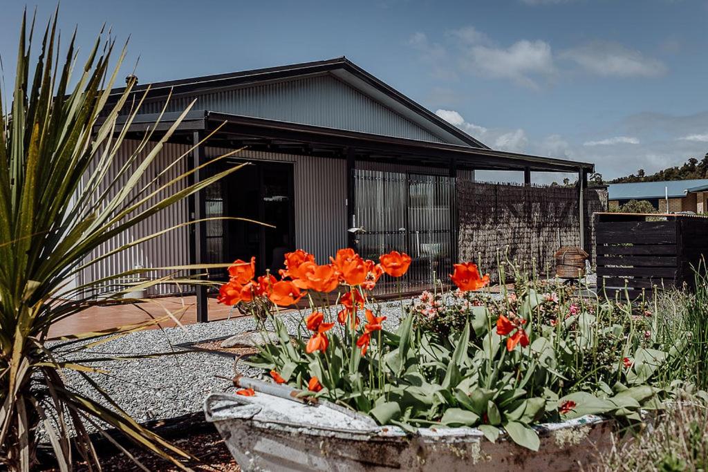 Κήπος έξω από το The Lilly Pad - Hokitika