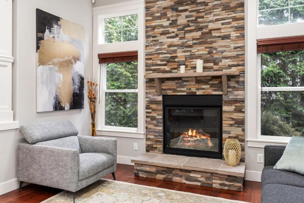 Χώρος καθιστικού στο Luxury Lake Waterfront Retreat