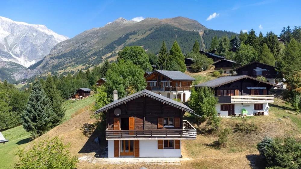 Afbeelding uit fotogalerij van Chalet Montis in Arni Alp