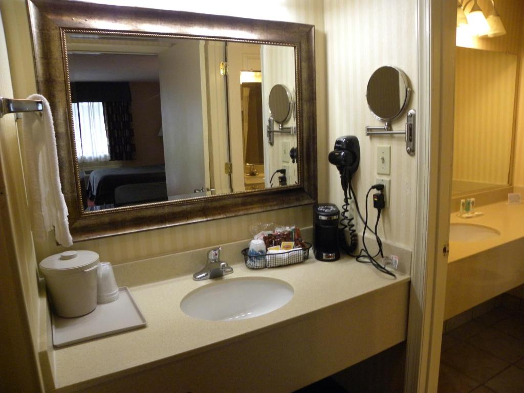 Quality Inn Mount Vernon photo