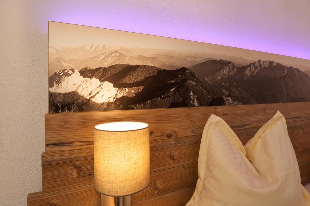 Nespecifikovaný výhled na hory nebo výhled na hory při pohledu z hotelu
