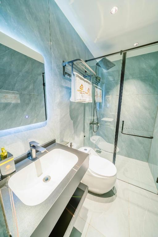Phòng Deluxe Giường Đôi Có Vòi Sen