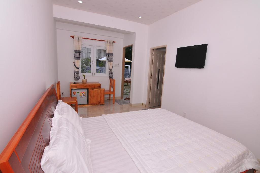 TV a/nebo společenská místnost v ubytování ღ Orchid Guesthouse ღ 5 minutes to the Beach & Night Market ღ