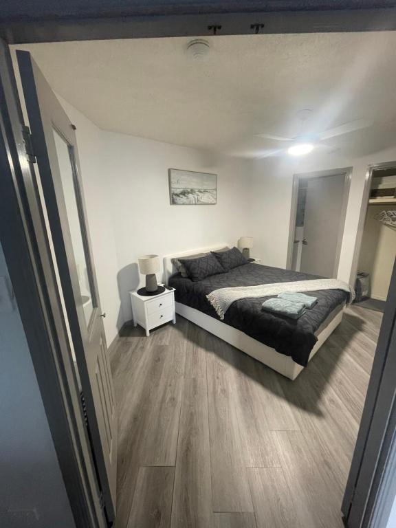 Postel nebo postele na pokoji v ubytování La Mer Apartments