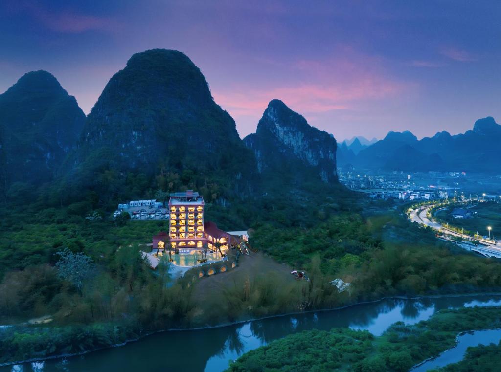 Naturlandskabet i nærheden af hotellet