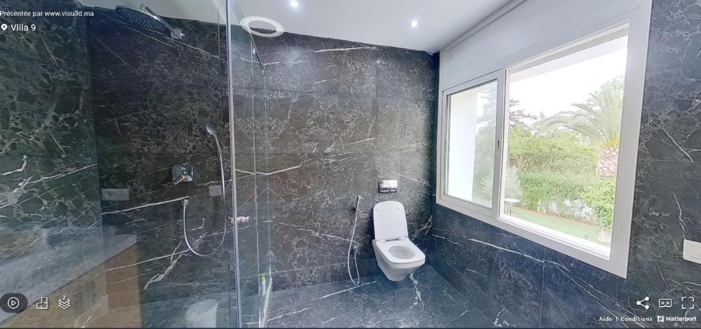 Koupelna v ubytování Villa 9- luxurious 5 bedrooms villa in the heart of Ambassadors