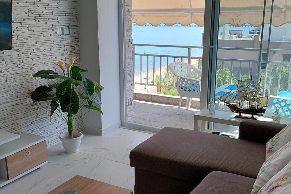 Apartment - Sleeps 2 - Parking - Balcony