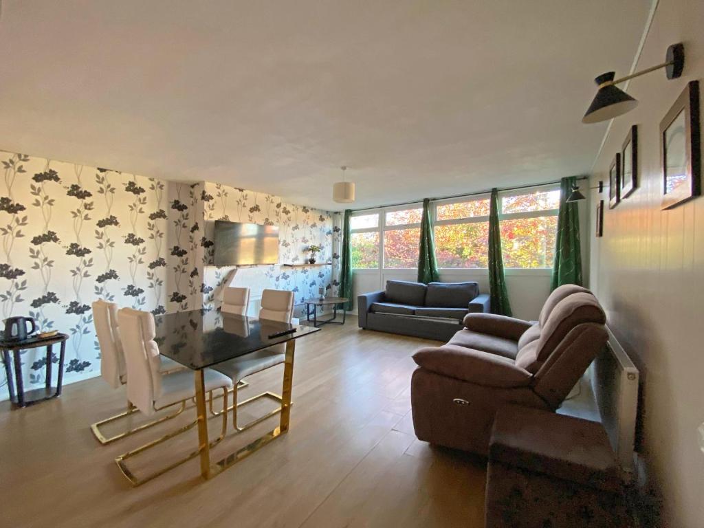 Posezení v ubytování Guest Suite at The Grand Hotel