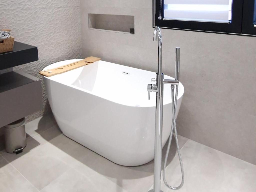 Modern Comfort for 5 Guests 2 Bedrooms Home near Colmar – photo 50