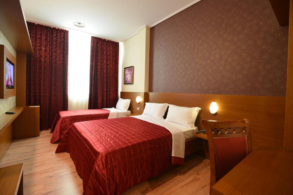 Hotel Austria - Image 6