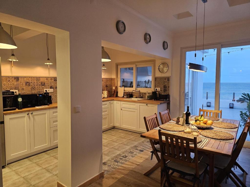 Küche/Küchenzeile in der Unterkunft Esplanada do Ilhéu