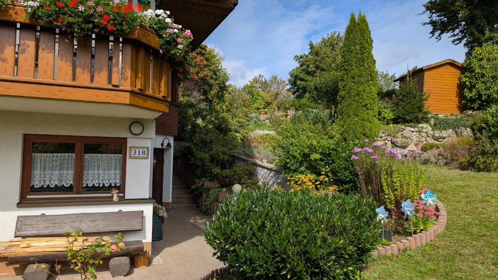 En have udenfor FeWo im Grünen