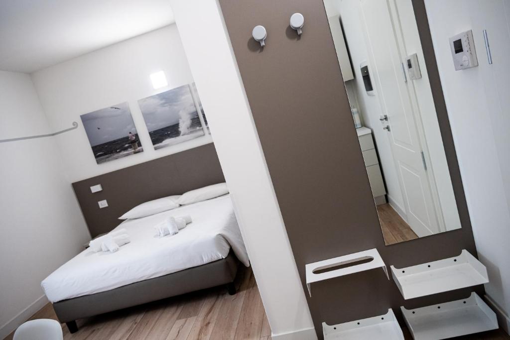 City Gallery Apartments - Standard Triple Studio