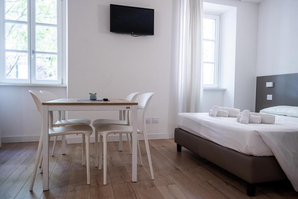 City Gallery Apartments - Deluxe Studio