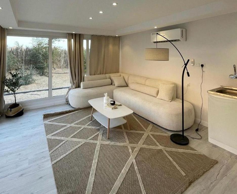 Posezení v ubytování Alula Desert