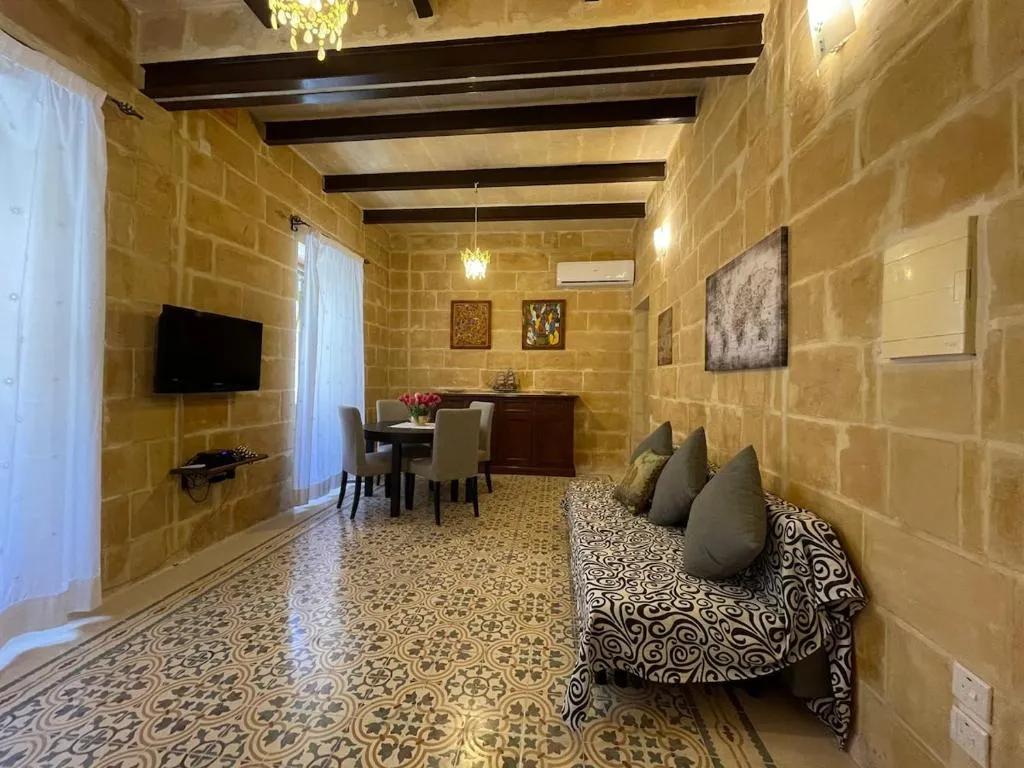 Paceville-appartment near Movida