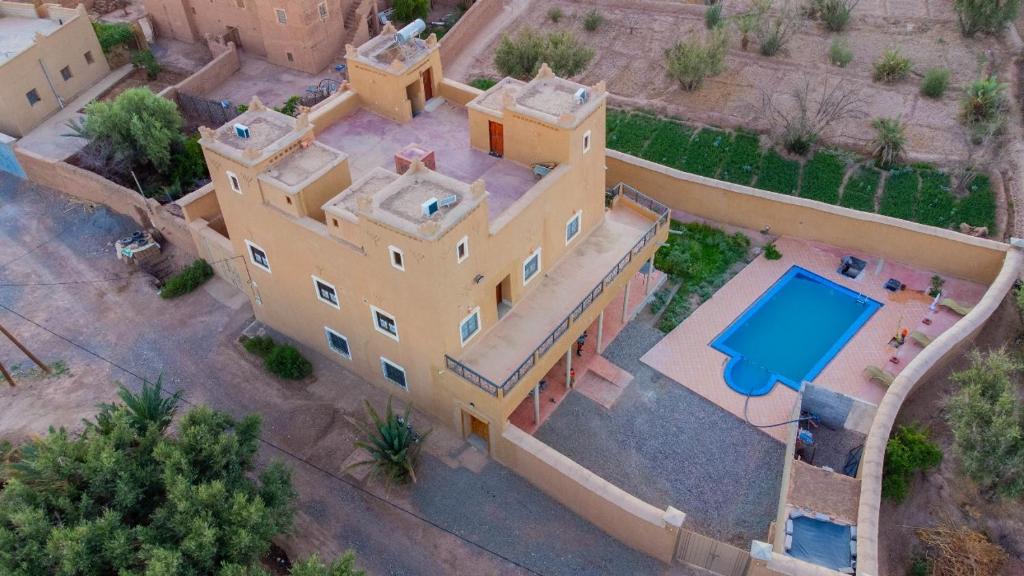 Hồ bơi trong/gần Kasbah Talala