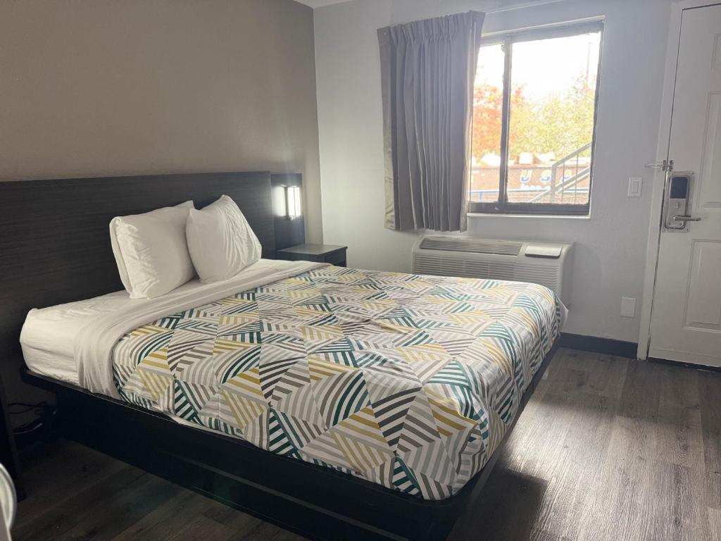 Motel 6-Enfield, CT - Hartford - Deluxe Queensuite - Niet-roken