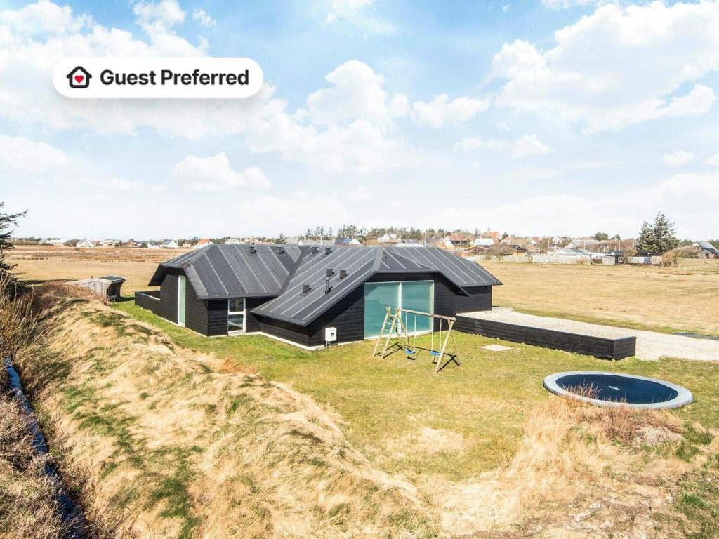 Budova, kde se prázdninový dům nachází