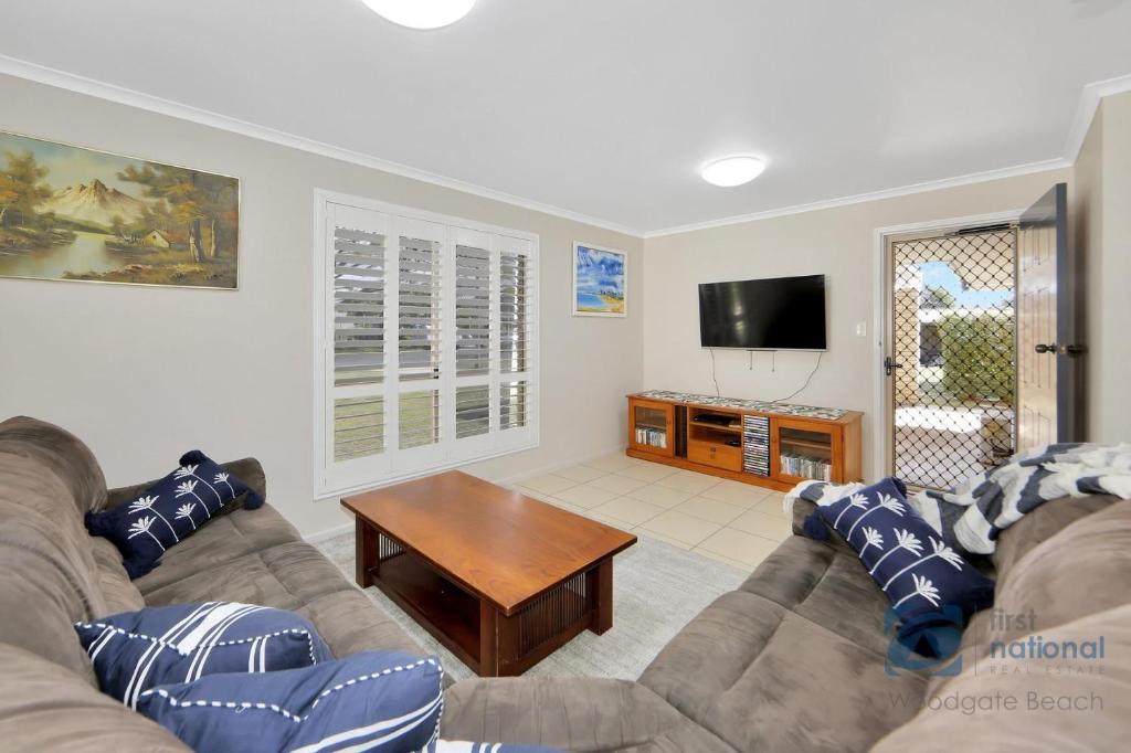 Μια τηλεόραση ή/και κέντρο ψυχαγωγίας στο 18 Banksia Court