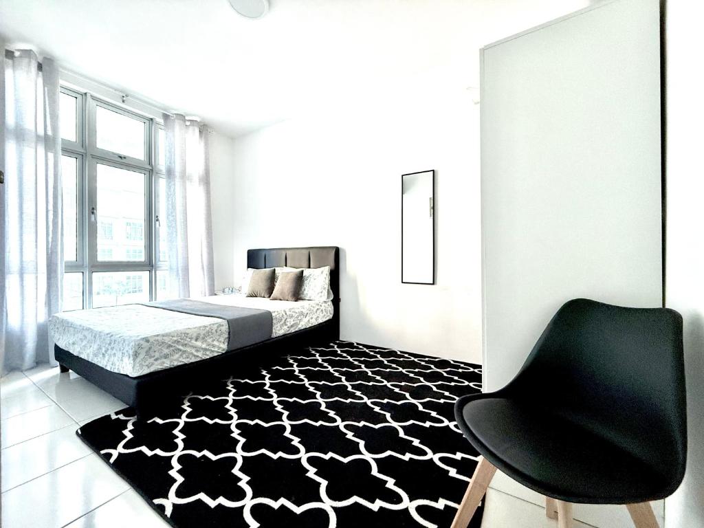 Postel nebo postele na pokoji v ubytování Reality Room Ipoh Centre - Stay With Host