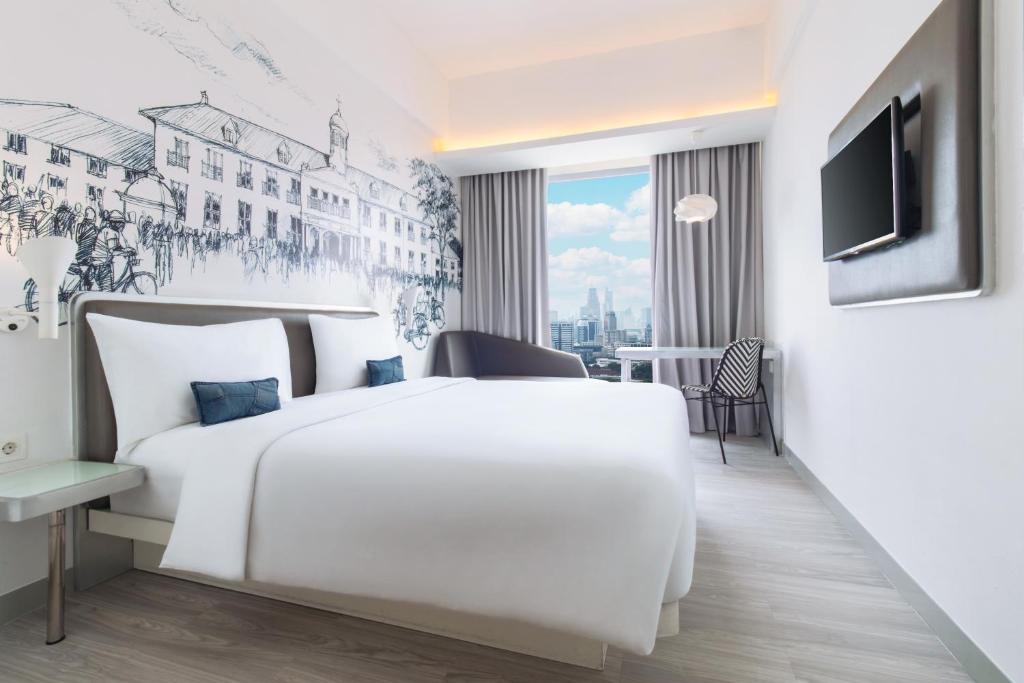 YELLO Hotel Harmoni - 