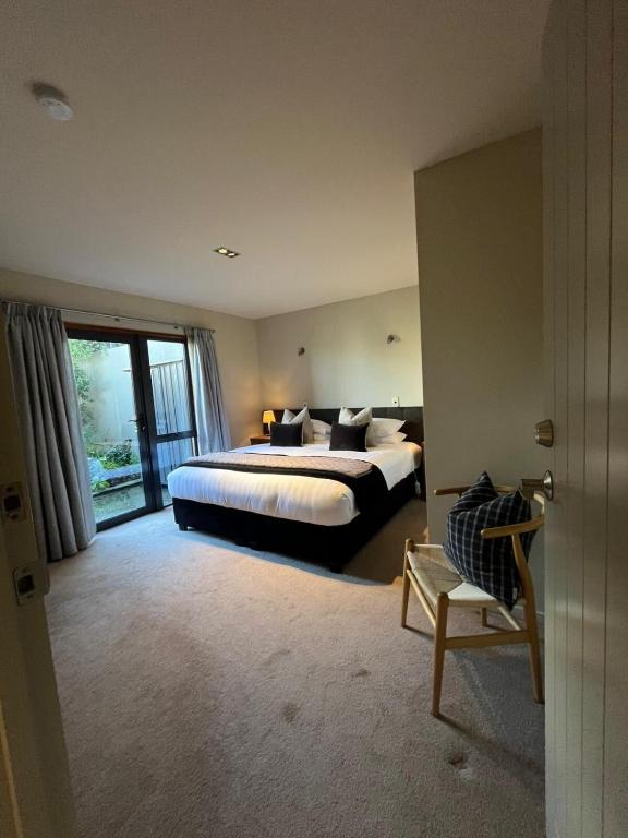 Alpine Luxury on London photo