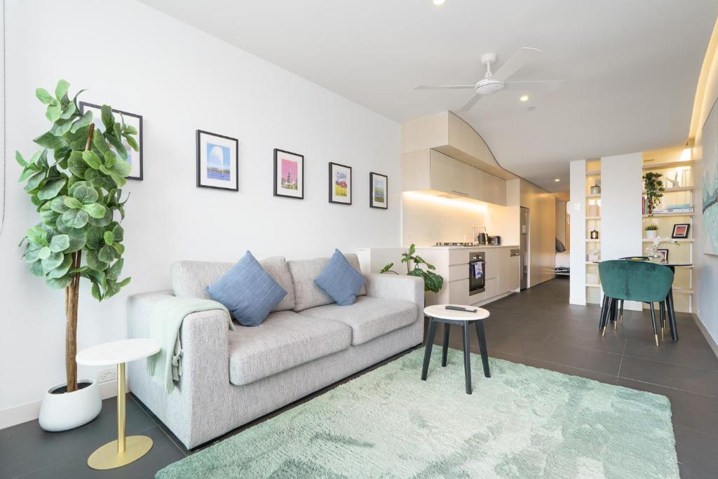 Furnished Nishi Stay with Scenic Mountain Views - Hosted by Canstay