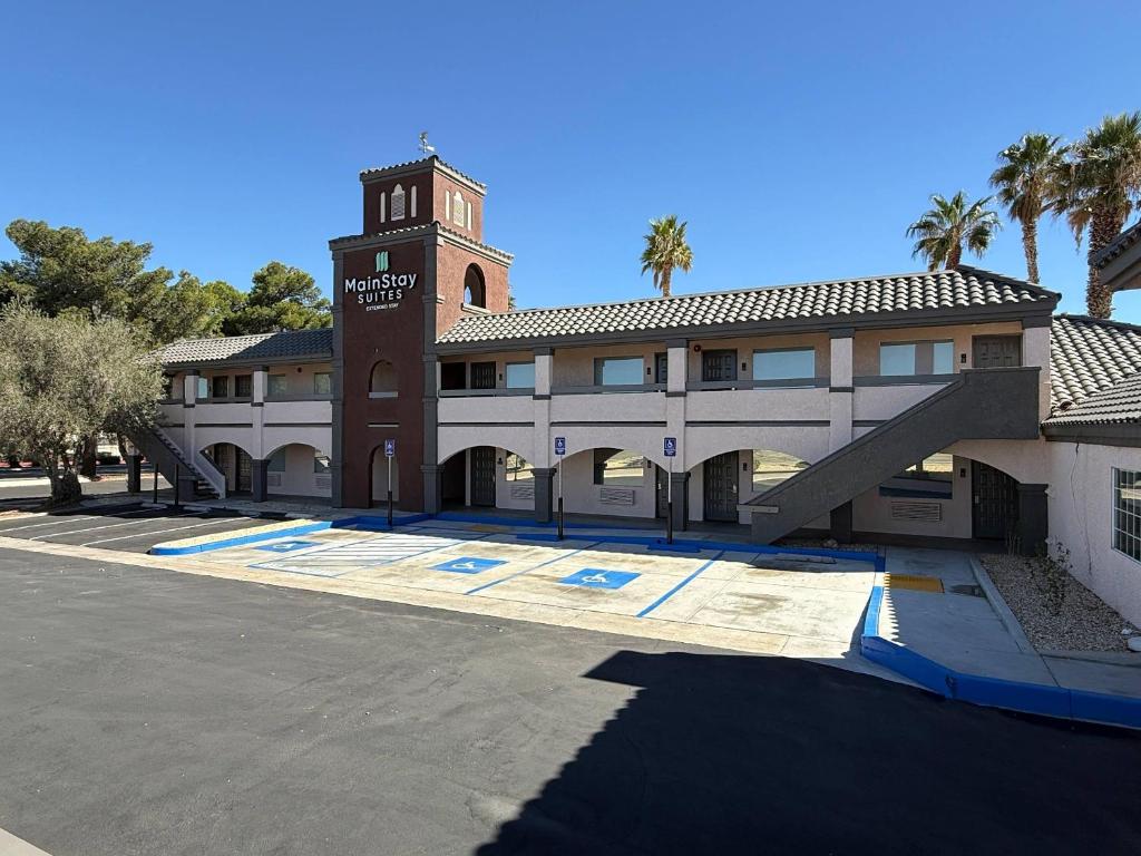 Το κτήριο όπου στεγάζεται  το ξενοδοχείο