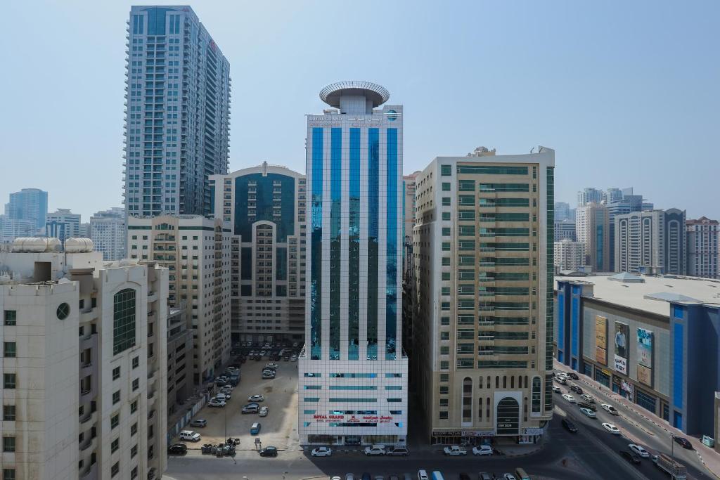 Gallery image of Royal Grand Suite Hotel in Sharjah