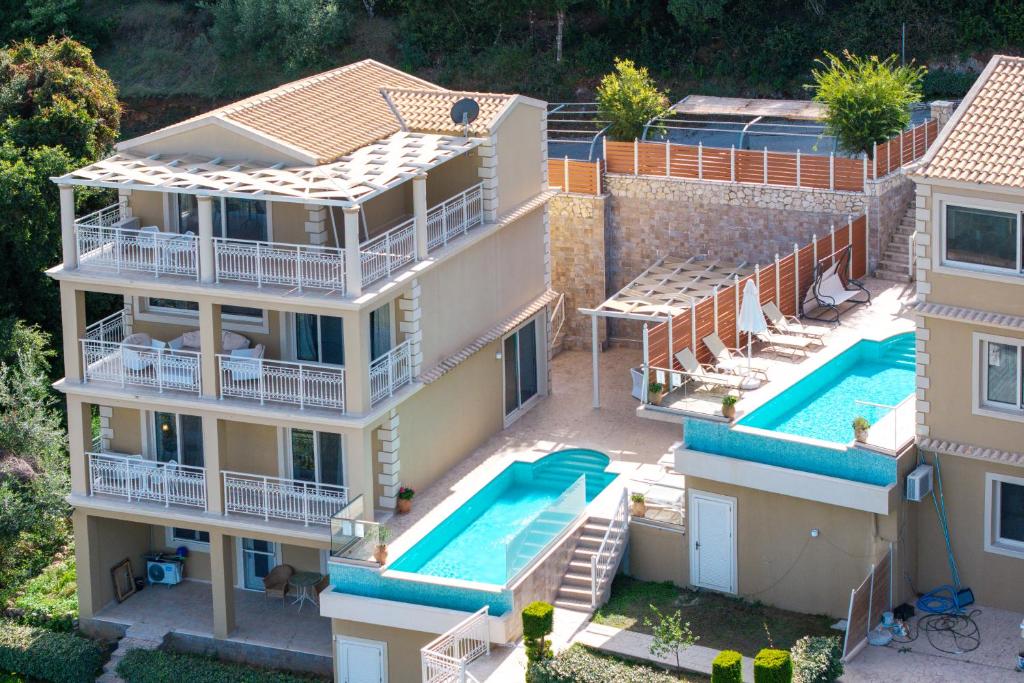 Bazén v ubytování Pantokratoras Villas - Corfu Private Pool & Luxury Retreats nebo v jeho okolí